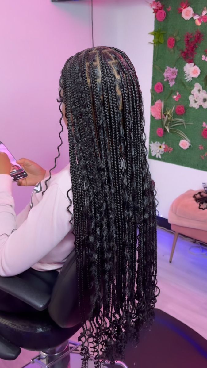 Knotless Braids Image